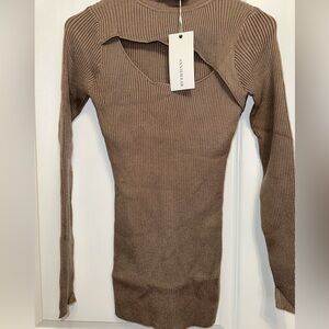 Taupe rubbed  open front NWT tan‎ ribbed pull on top